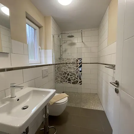 度假居 Eichelhaeher 佐森